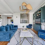 Cosy Family Nest In Montmartre