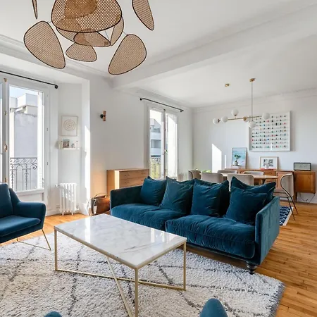 Cosy Family Nest In Montmartre Parigi