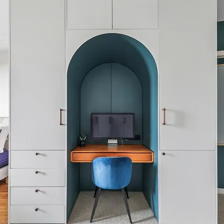 Cosy Family Nest In Montmartre