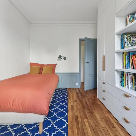Apartment Cosy Family Nest In Montmartre